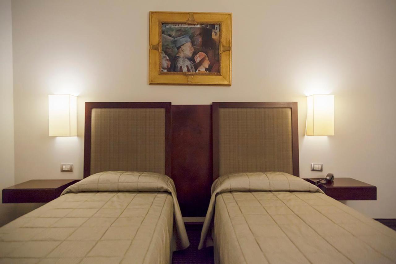 Hotel Dei Gonzaga Реджиолло Экстерьер фото